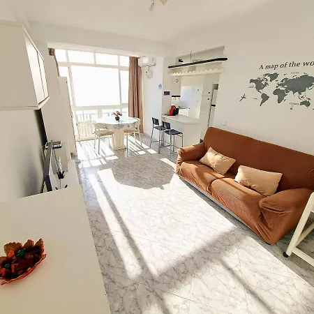 Sea Breeze Apartment Estepona